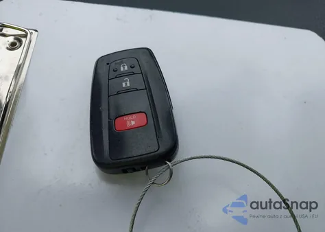 2017 Toyota Prius Three z USA, uszkodzony, nr VIN JTDKARFU9H3536248